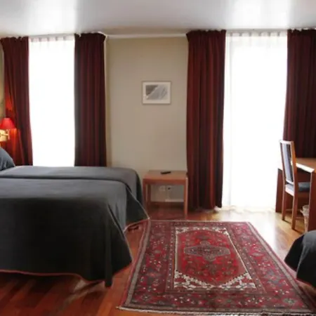 Langley Gustavia מלון