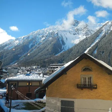 Langley Gustavia מלון