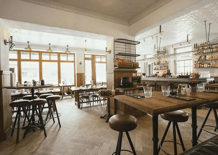 古斯塔维阿酒店 3*