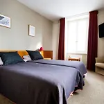 グスタヴィア ホテル 3*